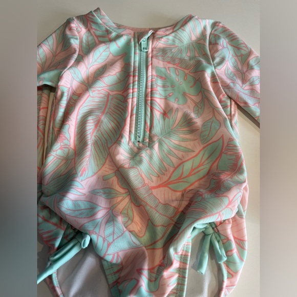 Cat & Jack Girls 2T Swimsuit - Picture 4 of 8